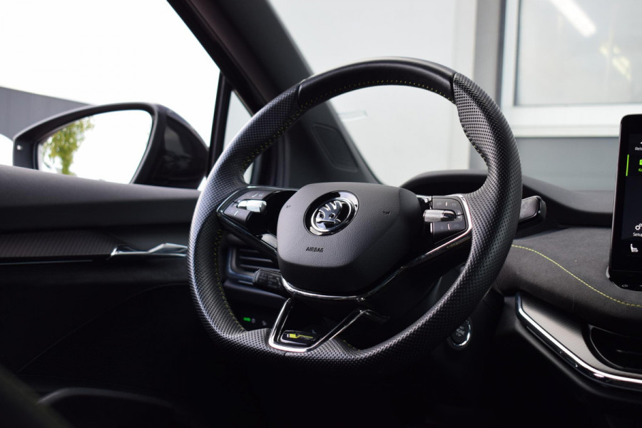 Škoda ENYAQ Coupé iV 80 RS | SOH: 95,1% | Pano | Memory | Alcantara | Matrix | Stuurverwarming