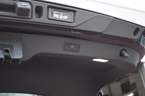 Škoda ENYAQ Coupé iV 80 RS | SOH: 95,1% | Pano | Memory | Alcantara | Matrix | Stuurverwarming