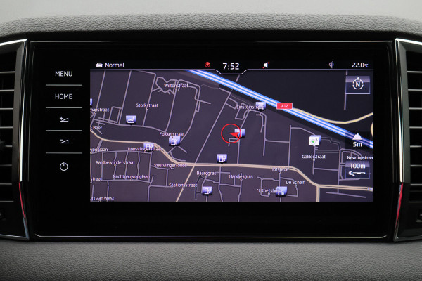 Škoda Karoq 1.5 TSI ACT Sportline Business Camera, Virtual Cockpit, Trekhaak, Canton Sound, Keyless, PDC