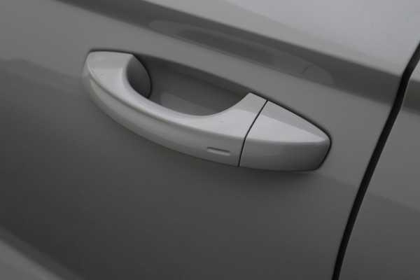 Škoda Karoq 1.5 TSI ACT Sportline Business Camera, Virtual Cockpit, Trekhaak, Canton Sound, Keyless, PDC