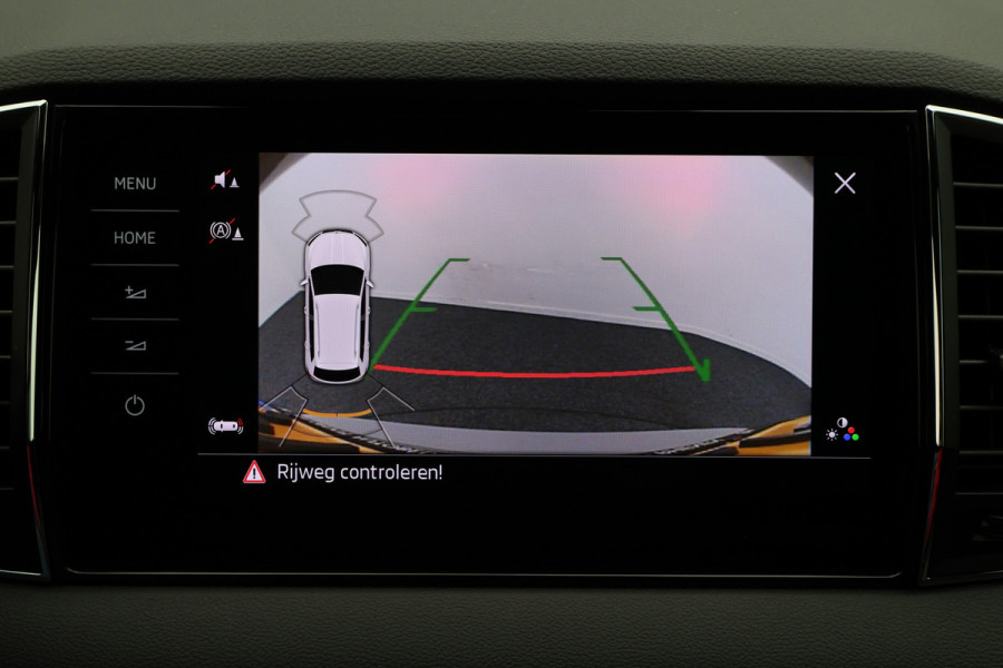 Škoda Karoq 1.5 TSI ACT Sportline Business Camera, Virtual Cockpit, Trekhaak, Canton Sound, Keyless, PDC