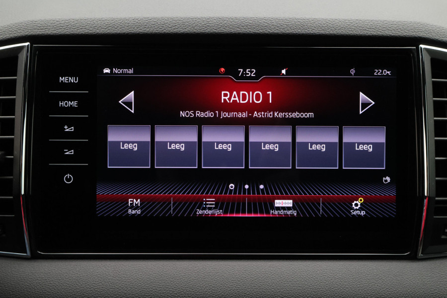 Škoda Karoq 1.5 TSI ACT Sportline Business Camera, Virtual Cockpit, Trekhaak, Canton Sound, Keyless, PDC