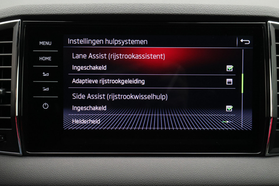 Škoda Karoq 1.5 TSI ACT Sportline Business Camera, Virtual Cockpit, Trekhaak, Canton Sound, Keyless, PDC