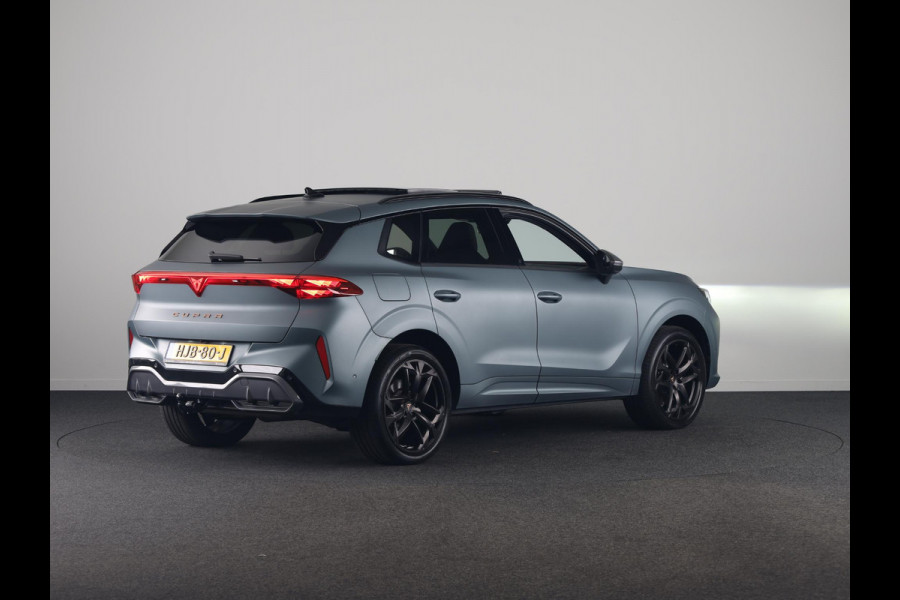 CUPRA Terramar 1.5 TSI e-Hybrid VZ America s CUP 272pk | Panoramadak | Trekhaak | 360° Camera | Elektrisch verstelbare voorstoelen | Lederen bekleding | Verwarmbare voorstoelen