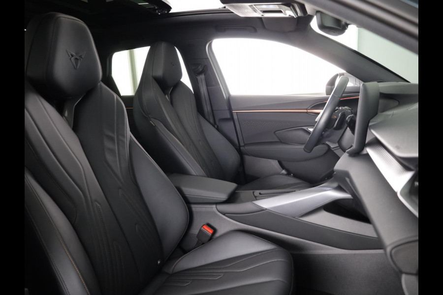 CUPRA Terramar 1.5 TSI e-Hybrid VZ America s CUP 272pk | Panoramadak | Trekhaak | 360° Camera | Elektrisch verstelbare voorstoelen | Lederen bekleding | Verwarmbare voorstoelen