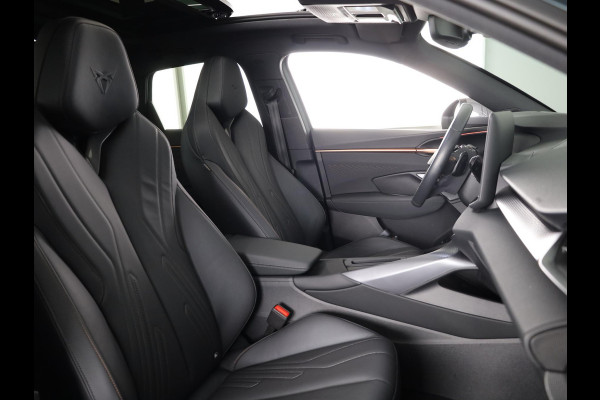 CUPRA Terramar 1.5 TSI e-Hybrid VZ America s CUP 272pk | Panoramadak | Trekhaak | 360° Camera | Elektrisch verstelbare voorstoelen | Lederen bekleding | Verwarmbare voorstoelen