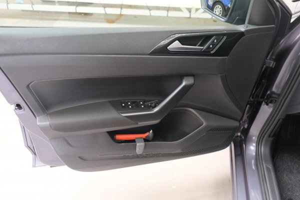 Volkswagen Polo 1.0 TSI Life - N.A.P. Airco, Cruise, PDC, Virtueel display, Carplay.