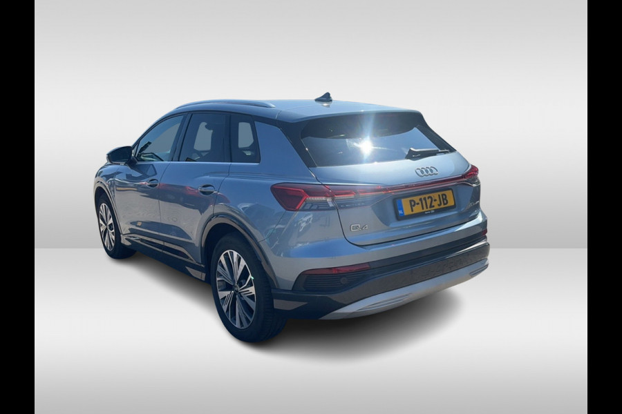Audi Q4 e-tron 40 Advanced edition 77 kWh / SoH 92,1% / Trekhaak / Camera / Head-up / CarPlay / Matrix LED / 19'' / Warmtepomp / Dodehoek / DAB / ACC