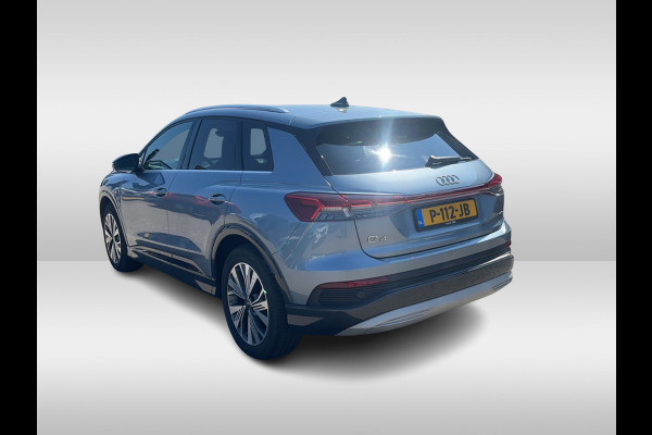 Audi Q4 e-tron 40 Advanced edition 77 kWh / SoH 92,1% / Trekhaak / Camera / Head-up / CarPlay / Matrix LED / 19'' / Warmtepomp / Dodehoek / DAB / ACC