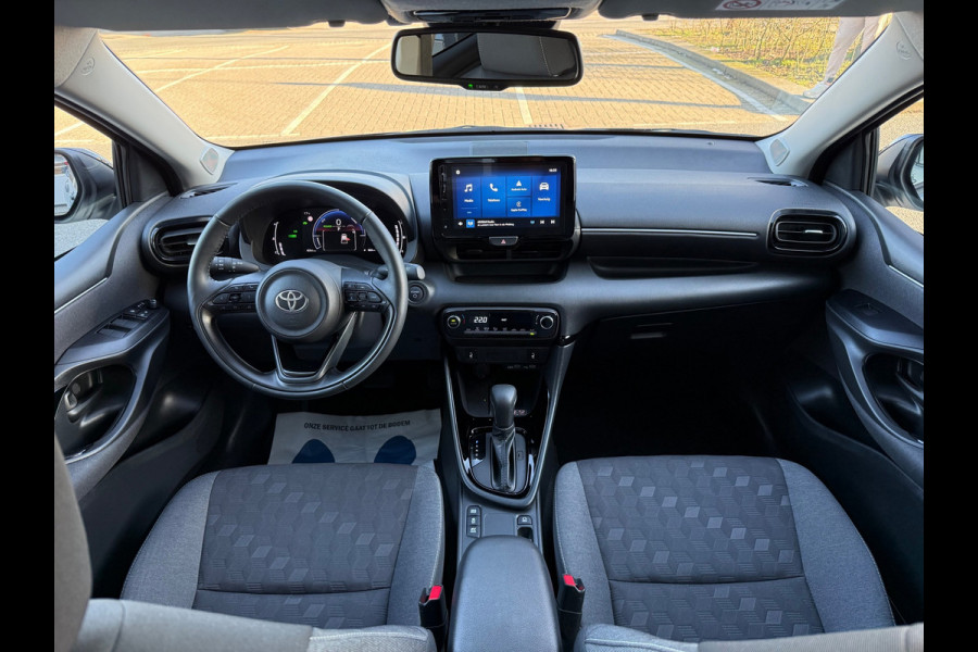 Toyota Yaris 1.5 Hybrid 115 Business plus Apple CarPlay