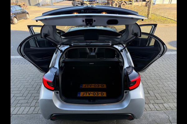 Toyota Yaris 1.5 Hybrid 115 Business plus Apple CarPlay