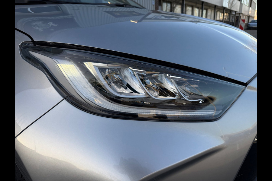 Toyota Yaris 1.5 Hybrid 115 Business plus Apple CarPlay
