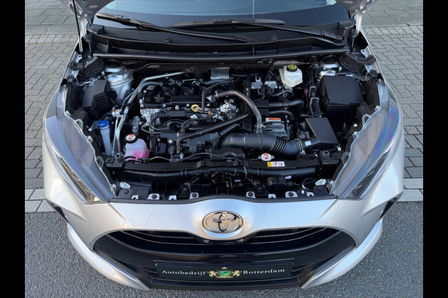 Toyota Yaris 1.5 Hybrid 115 Business plus Apple CarPlay