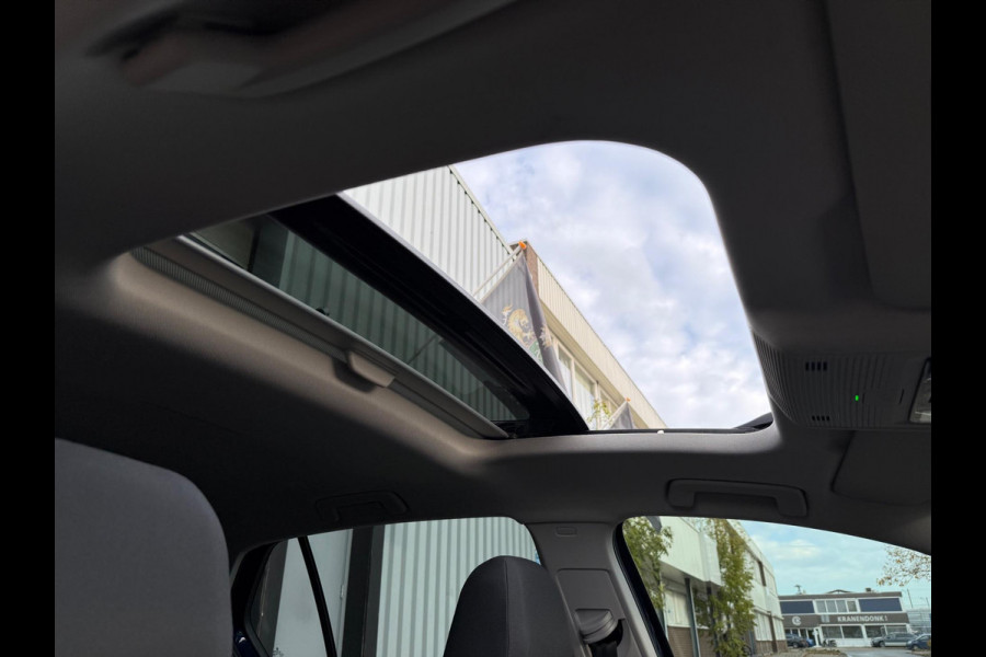 Volkswagen Golf 1.5 eTSI Style AUT LED/LMV17/PDC/NAVI/VIRTU