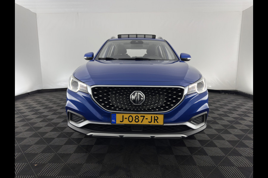 MG ZS EV Luxury 45 kWh (INCL-BTW) Aut. *PANO | LEATHER | CCS-FASTLOADER | KEYLESS | NAVI-FULLMAP | ADAPTIVE-CRUISE | CAMERA | HEATED-SPORTSEATS | CARPLAY | BLINDSPOT | DAB | LANE-ASSIST | 17''ALU*