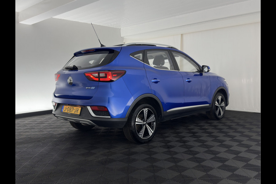 MG ZS EV Luxury 45 kWh (INCL-BTW) Aut. *PANO | LEATHER | CCS-FASTLOADER | KEYLESS | NAVI-FULLMAP | ADAPTIVE-CRUISE | CAMERA | HEATED-SPORTSEATS | CARPLAY | BLINDSPOT | DAB | LANE-ASSIST | 17''ALU*