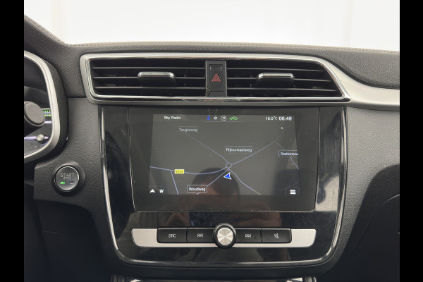 MG ZS EV Luxury 45 kWh (INCL-BTW) Aut. *PANO | LEATHER | CCS-FASTLOADER | KEYLESS | NAVI-FULLMAP | ADAPTIVE-CRUISE | CAMERA | HEATED-SPORTSEATS | CARPLAY | BLINDSPOT | DAB | LANE-ASSIST | 17''ALU*