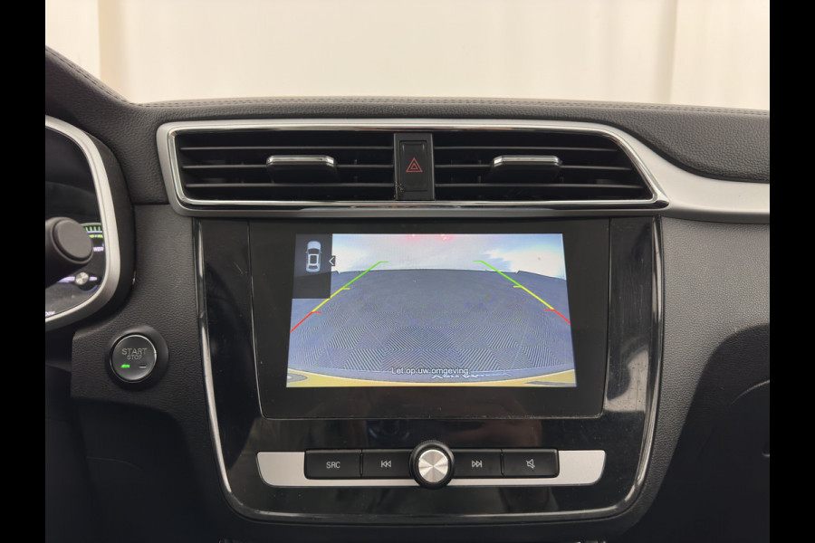 MG ZS EV Luxury 45 kWh (INCL-BTW) Aut. *PANO | LEATHER | CCS-FASTLOADER | KEYLESS | NAVI-FULLMAP | ADAPTIVE-CRUISE | CAMERA | HEATED-SPORTSEATS | CARPLAY | BLINDSPOT | DAB | LANE-ASSIST | 17''ALU*