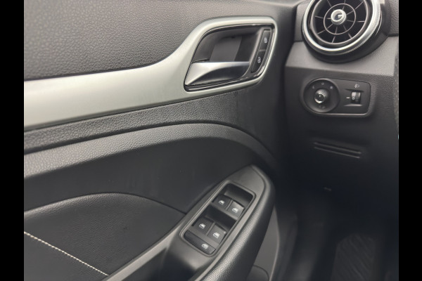 MG ZS EV Luxury 45 kWh (INCL-BTW) Aut. *PANO | LEATHER | CCS-FASTLOADER | KEYLESS | NAVI-FULLMAP | ADAPTIVE-CRUISE | CAMERA | HEATED-SPORTSEATS | CARPLAY | BLINDSPOT | DAB | LANE-ASSIST | 17''ALU*