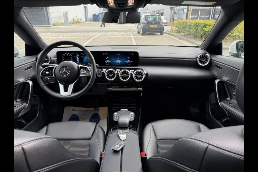 Mercedes-Benz CLA-Klasse 250e AMG CAM/LMV18/LEER/NAVI/SFEER