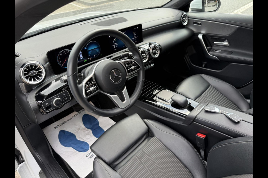 Mercedes-Benz CLA-Klasse 250e AMG CAM/LMV18/LEER/NAVI/SFEER