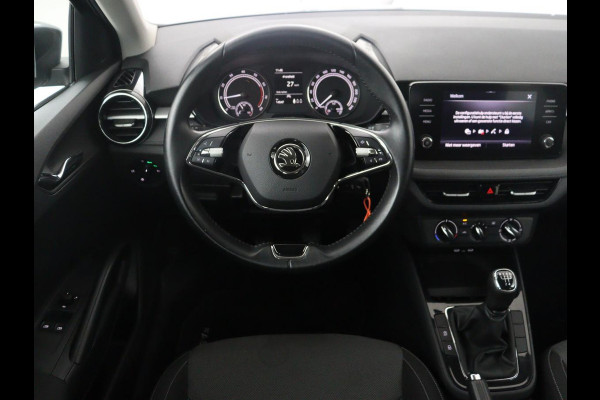 Škoda Fabia 1.0 MPI Ambition | Black Line | Cruise control | Park assist | Lederen stuurwiel | Carplay | Lichtmetaal 15'' |
