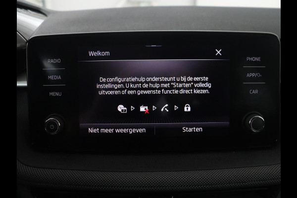 Škoda Fabia 1.0 MPI Ambition | Black Line | Cruise control | Park assist | Lederen stuurwiel | Carplay | Lichtmetaal 15'' |