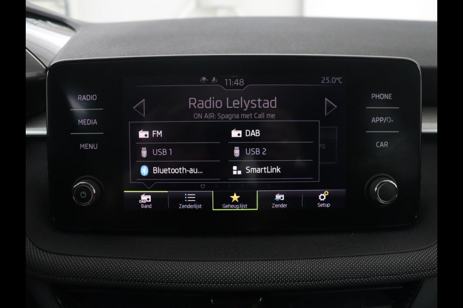 Škoda Fabia 1.0 MPI Ambition | Black Line | Cruise control | Park assist | Lederen stuurwiel | Carplay | Lichtmetaal 15'' |