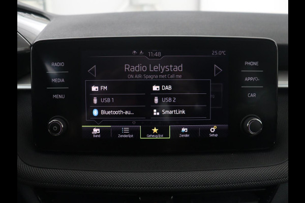 Škoda Fabia 1.0 MPI Ambition | Black Line | Cruise control | Park assist | Lederen stuurwiel | Carplay | Lichtmetaal 15'' |