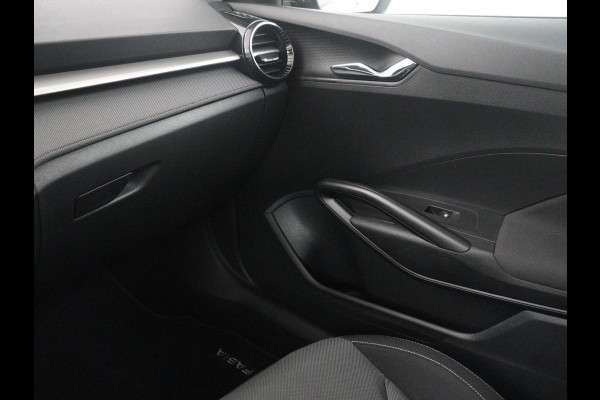 Škoda Fabia 1.0 MPI Ambition | Black Line | Cruise control | Park assist | Lederen stuurwiel | Carplay | Lichtmetaal 15'' |
