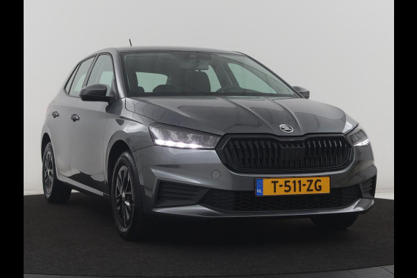 Škoda Fabia 1.0 MPI Ambition | Black Line | Cruise control | Park assist | Lederen stuurwiel | Carplay | Lichtmetaal 15'' |