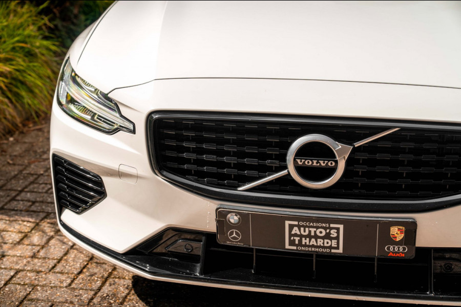 Volvo V60 2.0 T6 Recharge AWD R-Design PHEV 335 PK ACC Leder Memory 19''