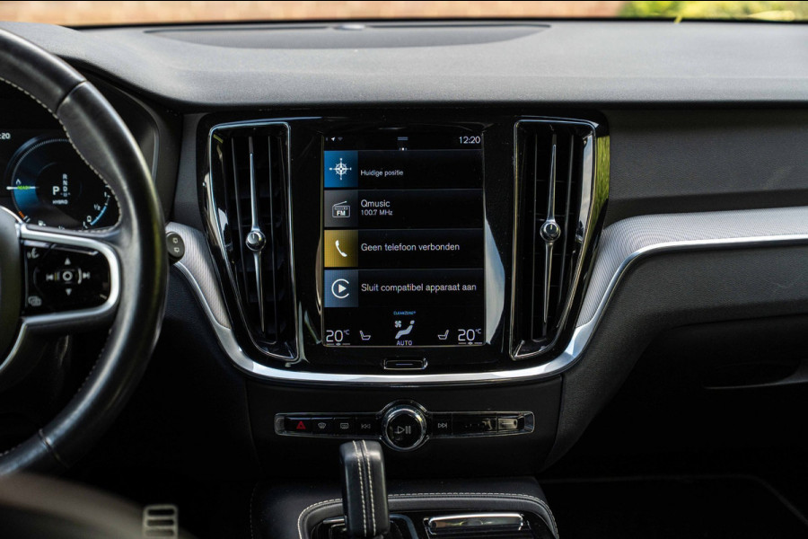 Volvo V60 2.0 T6 Recharge AWD R-Design PHEV 335 PK ACC Leder Memory 19''