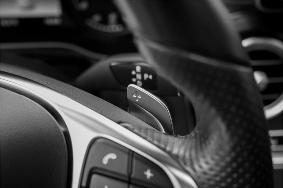Mercedes-Benz GLC 250 4MATIC Premium Plus AMG Pano Airmatic Trekhaak 1e Eig