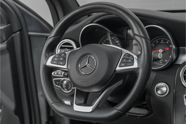 Mercedes-Benz GLC 250 4MATIC Premium Plus AMG Pano Airmatic Trekhaak 1e Eig