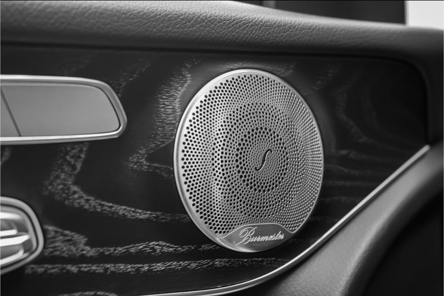 Mercedes-Benz GLC 250 4MATIC Premium Plus AMG Pano Airmatic Trekhaak 1e Eig