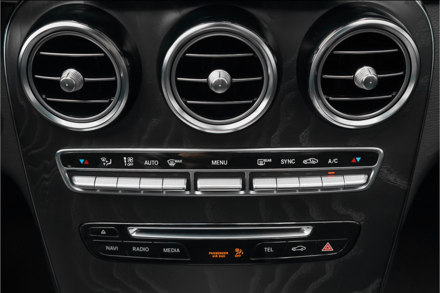 Mercedes-Benz GLC 250 4MATIC Premium Plus AMG Pano Airmatic Trekhaak 1e Eig
