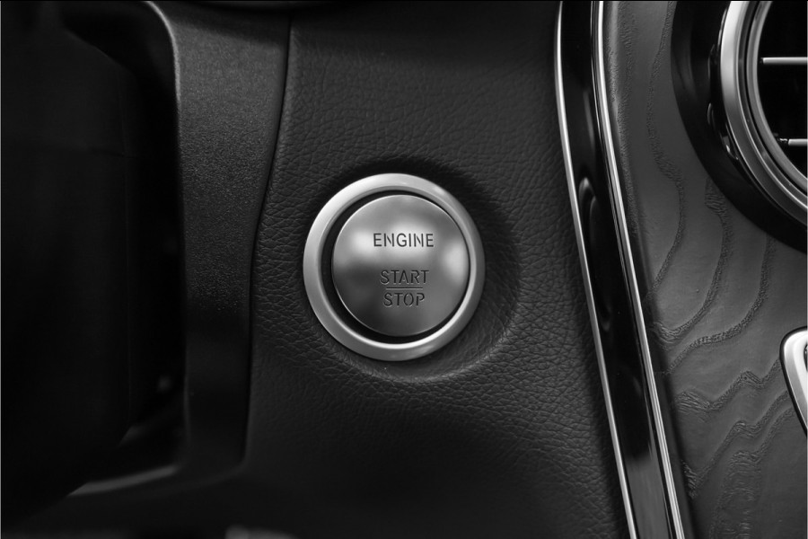 Mercedes-Benz GLC 250 4MATIC Premium Plus AMG Pano Airmatic Trekhaak 1e Eig