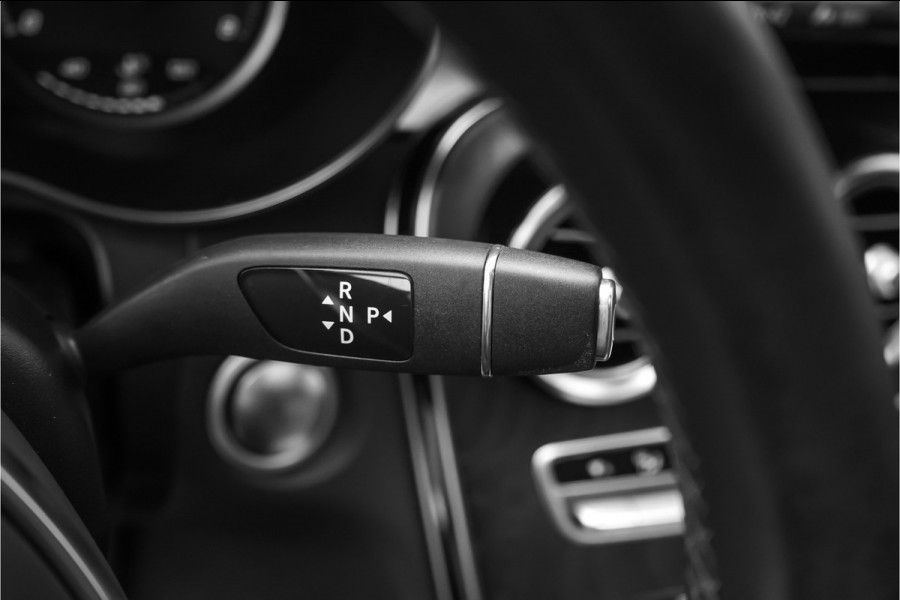 Mercedes-Benz GLC 250 4MATIC Premium Plus AMG Pano Airmatic Trekhaak 1e Eig