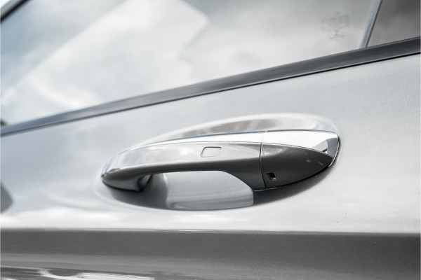 Mercedes-Benz GLC 250 4MATIC Premium Plus AMG Pano Airmatic Trekhaak 1e Eig