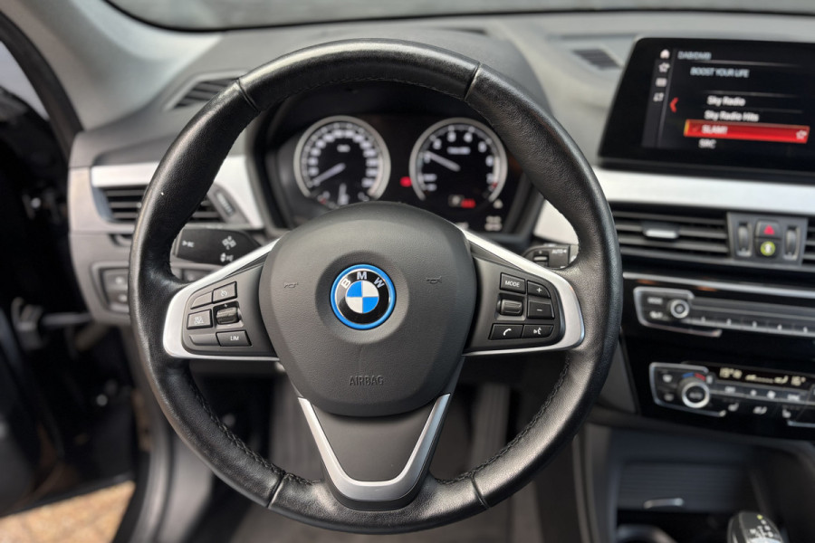 BMW X1 xDrive25e | Sportleder | Comfort Acces | Camera | Head-Up | Apple Carplay | Stuurverwarming | 35X op voorraad