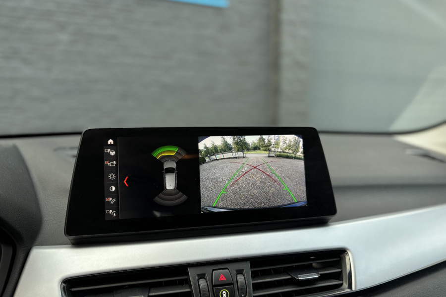 BMW X1 xDrive25e | Sportleder | Comfort Acces | Camera | Head-Up | Apple Carplay | Stuurverwarming | 35X op voorraad