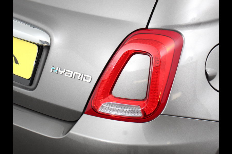 Fiat 500 1.0 Hybrid Club Navigatie Apple Carplay / Android Auto Airco Cruise Control Parkeer sensoren Dab