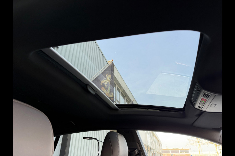 Volkswagen Arteon 2.0 TSI R-Line LED/PDC/CAM/LMV18/NAVI/LEER