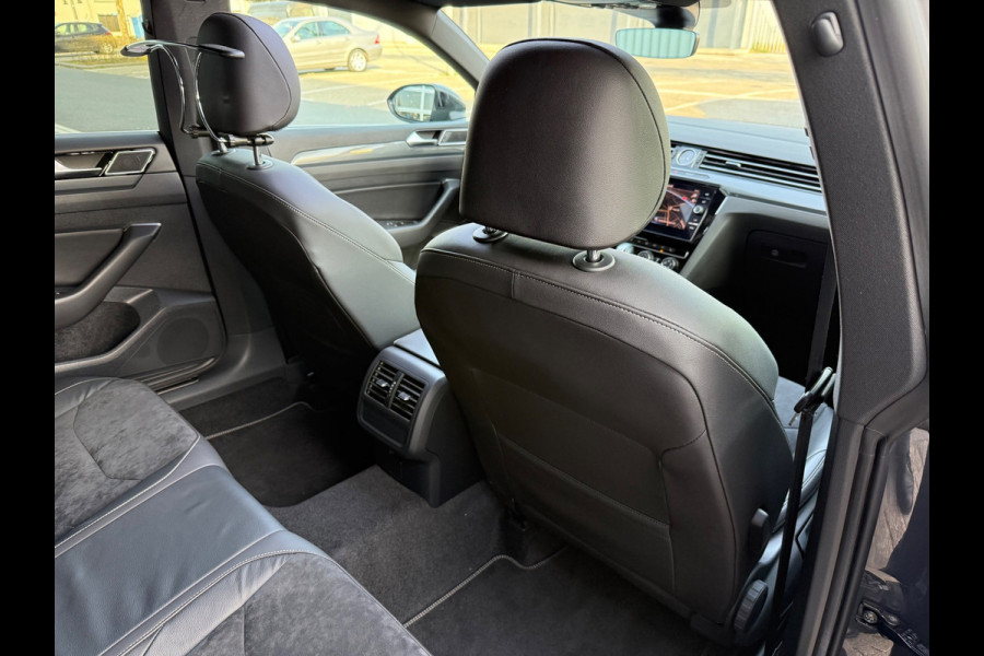Volkswagen Arteon 2.0 TSI R-Line LED/PDC/CAM/LMV18/NAVI/LEER