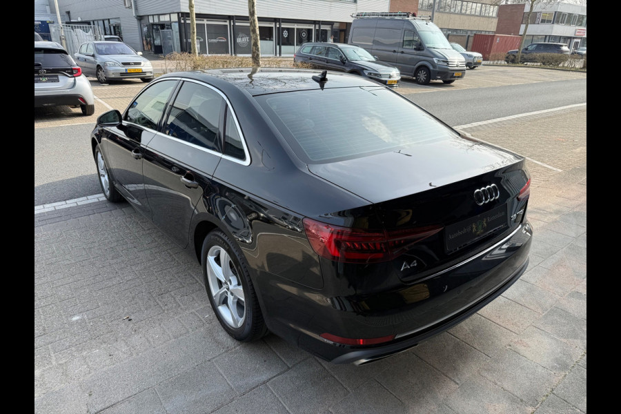 Audi A4 35 TFSI Sport AUT ECC/PDC/LED/XENON/LMV18/LEER/NAVI