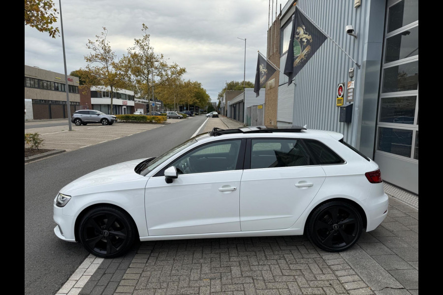 Audi A3 Sportback 1.5 TFSI S-tronic AUT ECC/PDC/LMV-18/NAVI