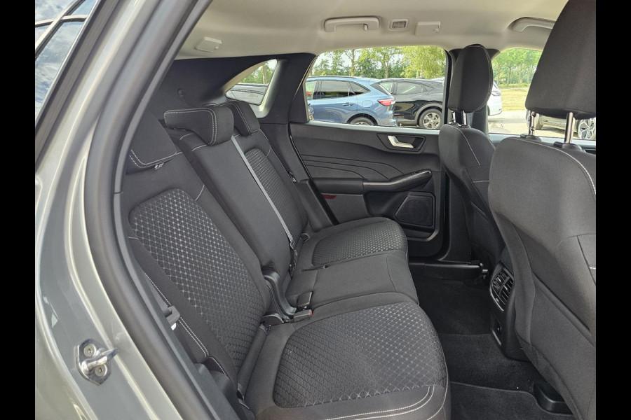Ford Kuga 2.5 PHEV Titanium | Wegklapbare trekhaak |Achteruitrijcamera | Cruise control | Draadloos laden | LED |
