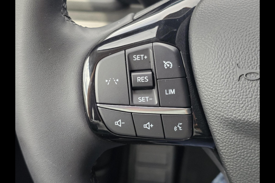 Ford Kuga 2.5 PHEV Titanium | Wegklapbare trekhaak |Achteruitrijcamera | Cruise control | Draadloos laden | LED |