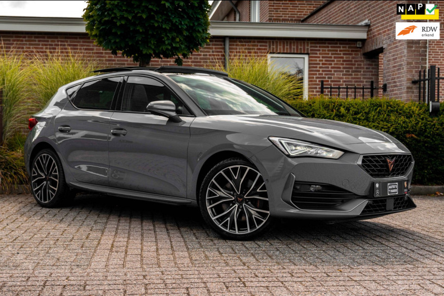 CUPRA Leon 1.4 e-Hybrid 245 PK ACC Pano Camera VZ Stuurwiel Keyless Stoel/Stuurverw. 19''